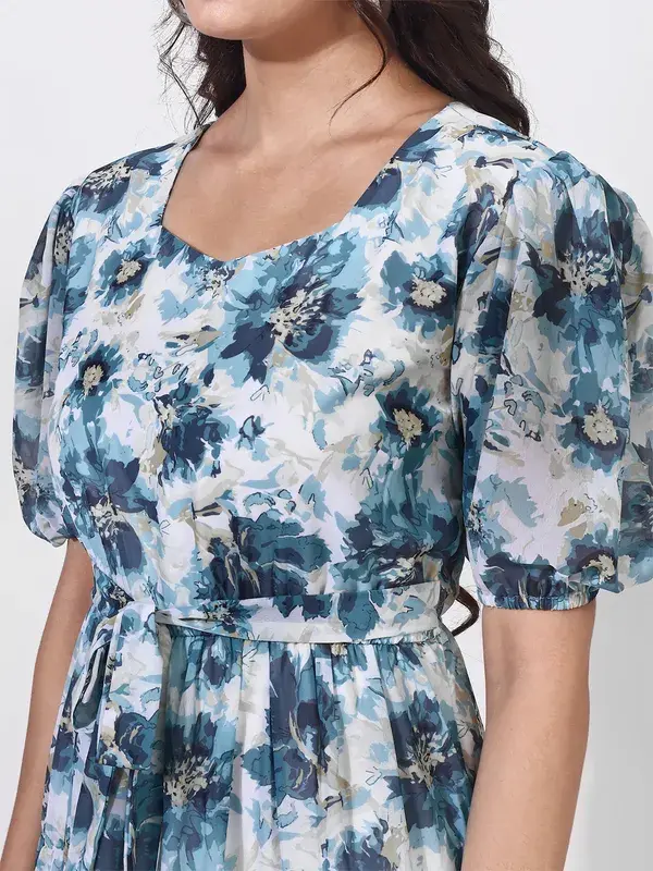 attiris_blue_dress(4).webp