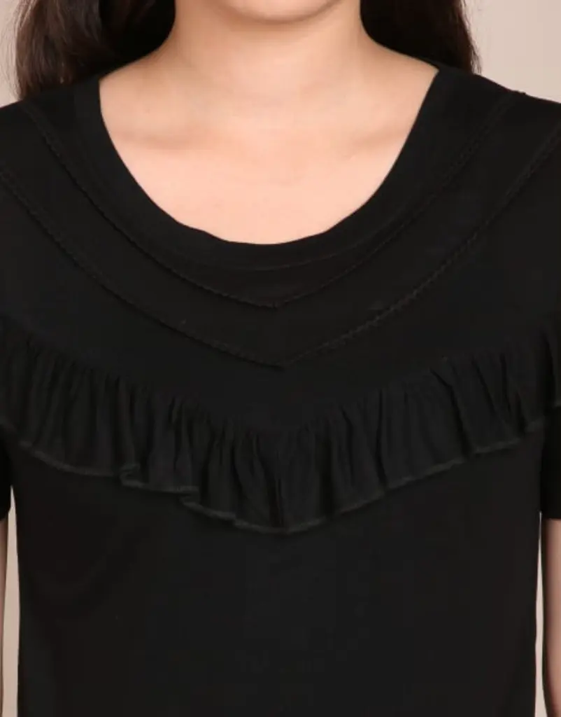 blackruffletop(2).webp