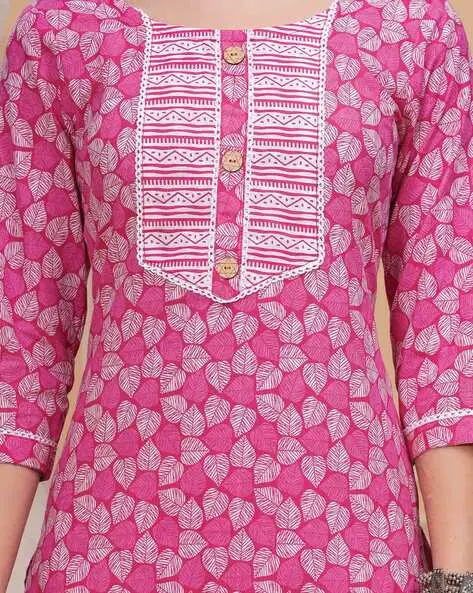 -473Wx593H-700964020-pink-MODEL6.webp
