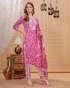 -473Wx593H-700964020-pink-MODEL2.webp