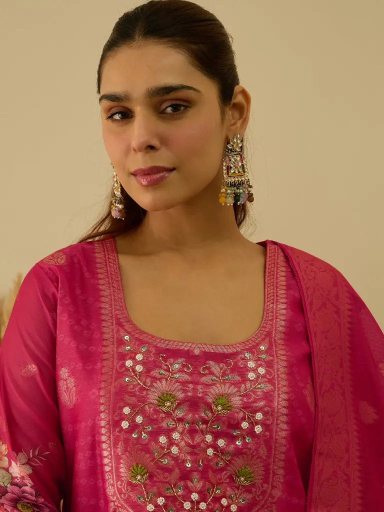 Dark_pink_kurta_set (9).webp