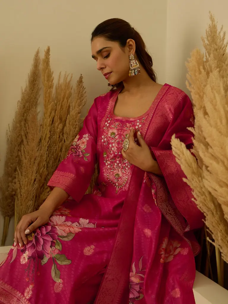 Dark_pink_kurta_set (10).webp