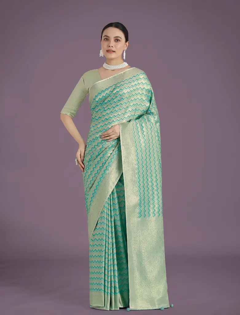 greenstripedsilksaree (3).webp